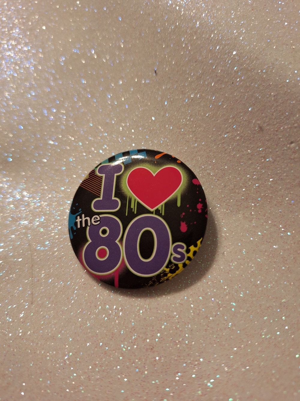 I ♥ the 80s Retro Pin Button - Black with Purple & Red